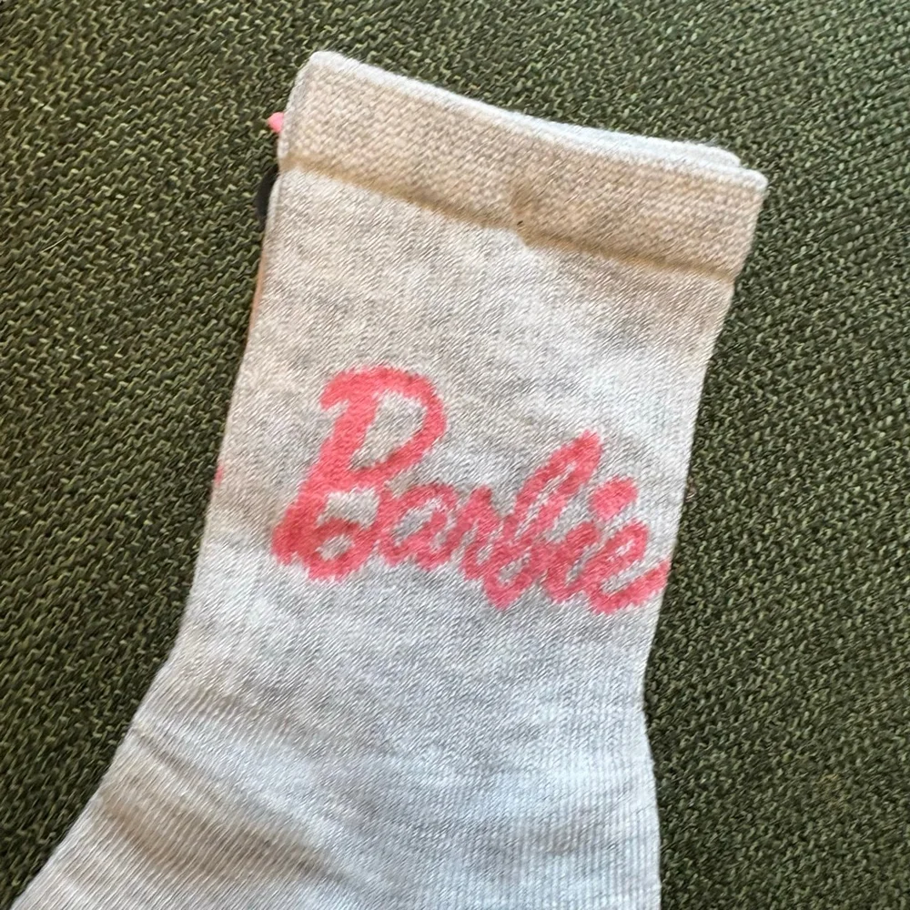 Barbie Mid-Crew Socks 2 Pair Set NWT Pink & Gray